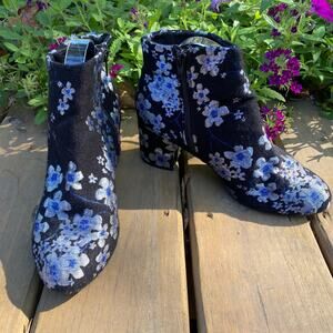 SO black and blue floral embroidered zip up ankle boots